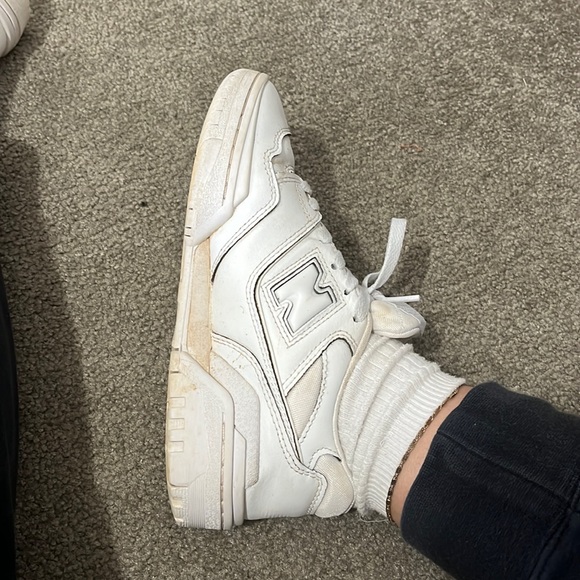 New Balance 550s Boys Grade School 5.0 (EU 37.5) I’m usually a woman 7-8. - Picture 4 of 8